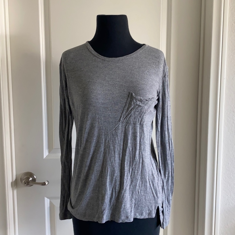 Madewell gray thin long sleeve shirt